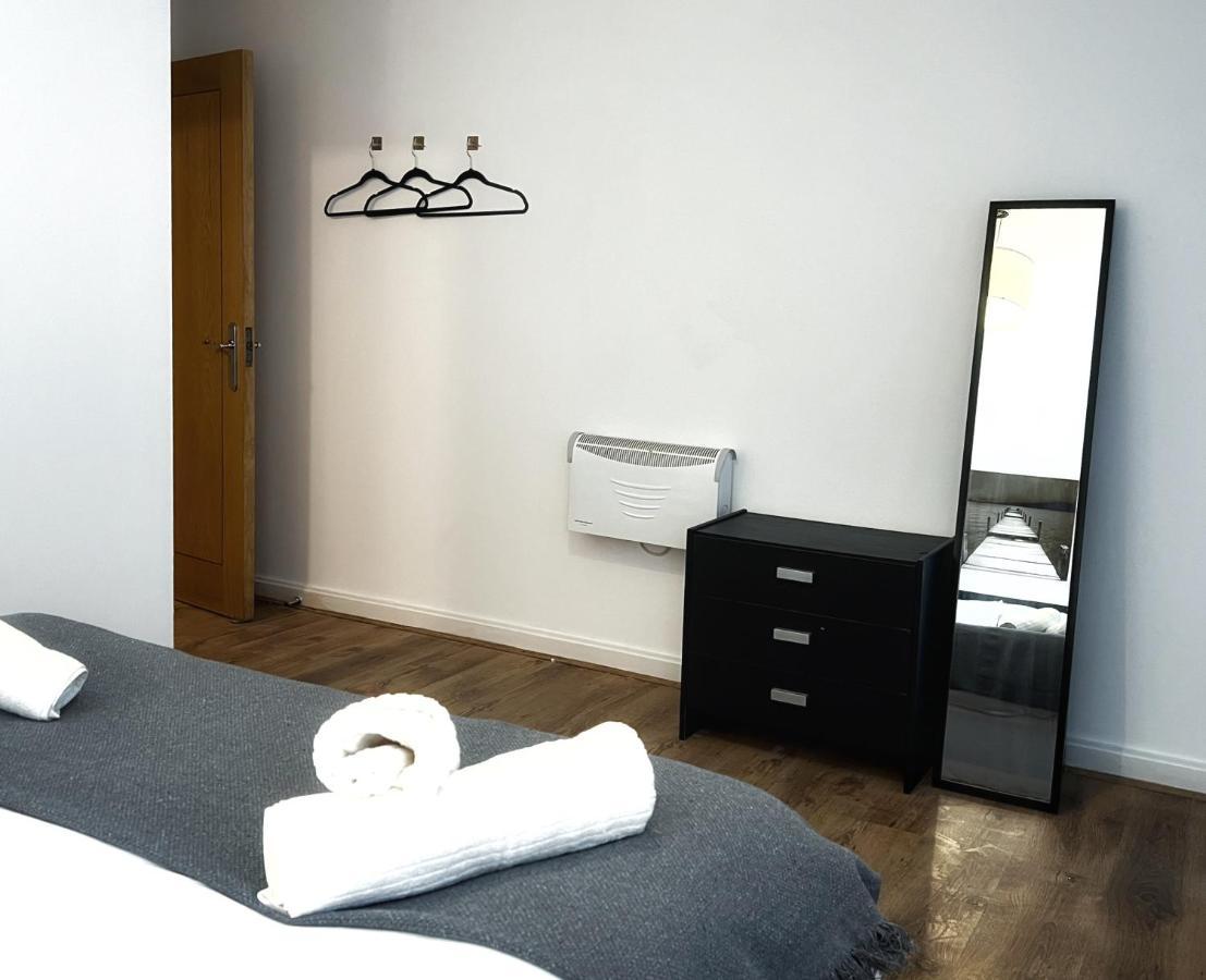 Apartament Retro Seaside Apt With Patio Swansea Zewnętrze zdjęcie